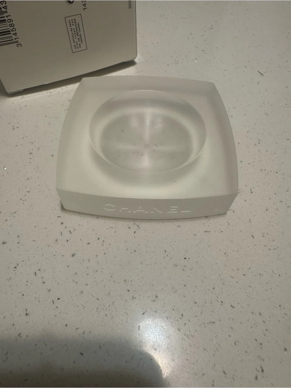 💯 Auth CHANEL soap with holder